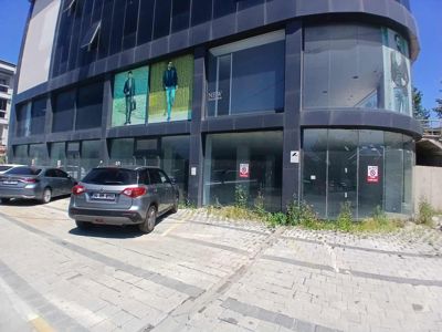 SANCAKTEPEDE GENİŞ CEPHE 1.750 m² DÜKKAN+DEPO+KAPALI OTOPARK — fotoğraf 24